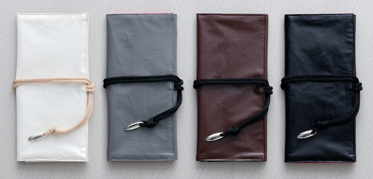 ブラシケース（ホワイト／キャメル）