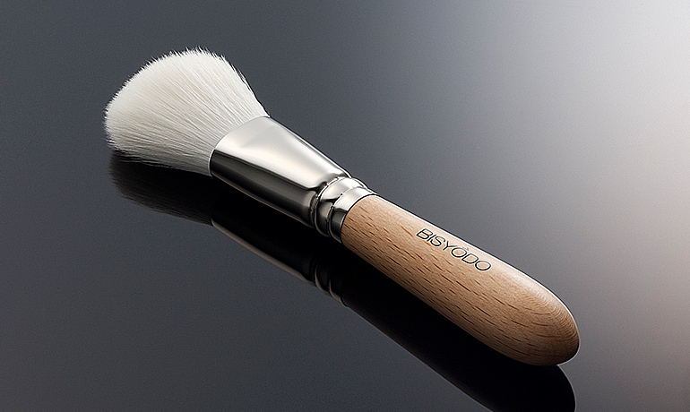 U-C/Cheek Brush