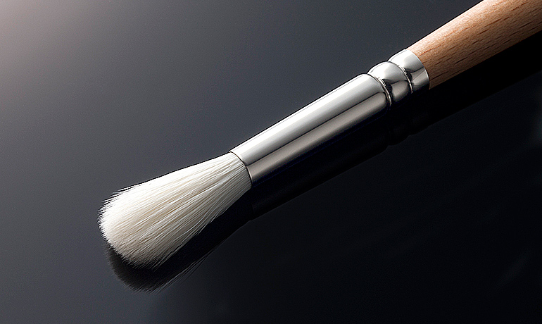 Diagonal Eye Brow Brush